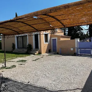 Magnifique Maisonnette Dépendance Avec Piscine Hébergement de vacances